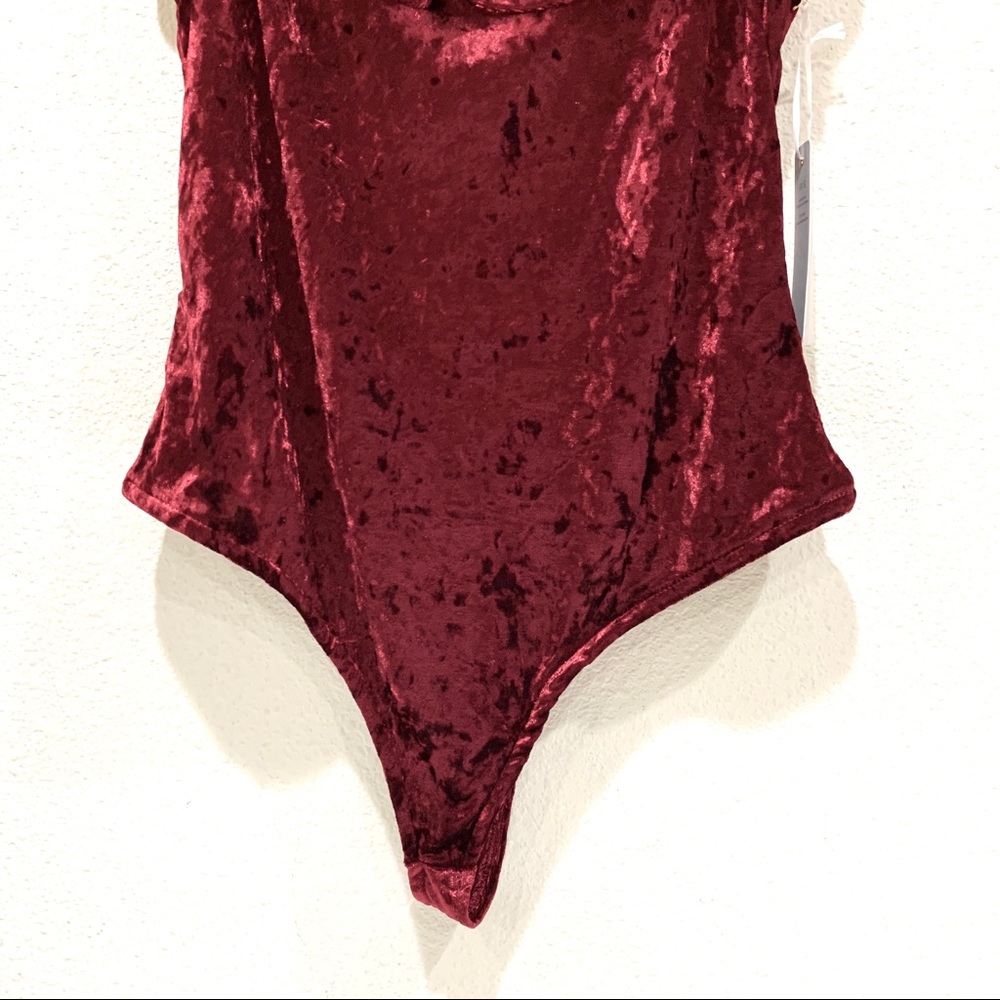 Plus Size Off Shoulder Velvet Bodysuit (NWT) - Picture 4 of 15